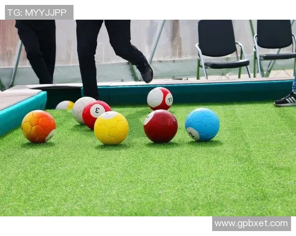 潘卡足球的魅力与挑战:探索这项新兴运动的未来发展与影响