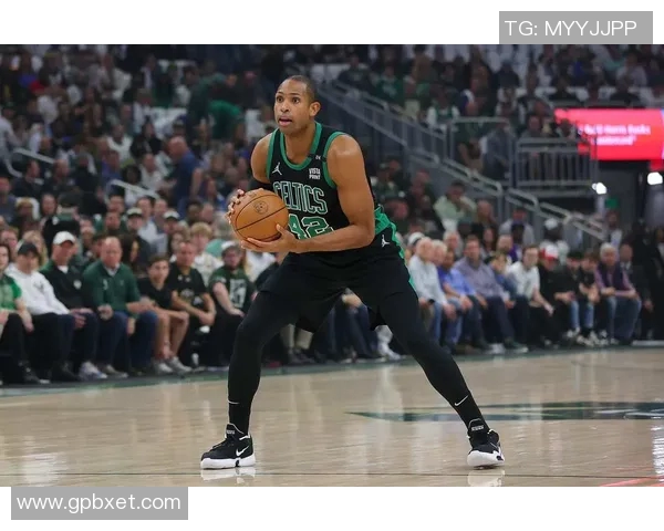 霍福德即将迎来第六个孩子未来球队选择或受家庭因素影响