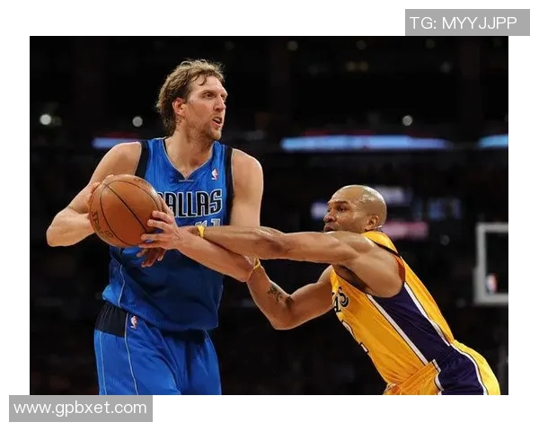 湖人对小牛精彩对决回顾62分录像带你重温比赛瞬间